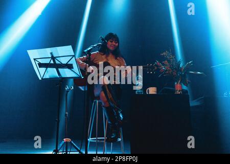 Milan, Italie, 8th mars 2023. Beabadobee, chanteur-compositeur philippin-britannique, se produit en direct à Magazzini Generali à Milan. Crédits: Maria Laura Arturi/Alamy Live News Banque D'Images