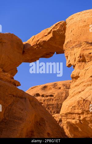 Burdah Arch Rock Bridge, Wadi Rum, Jordan gros plan Banque D'Images