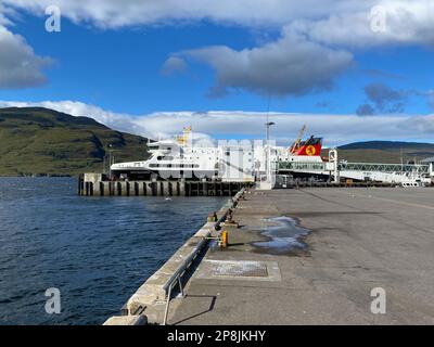 Ullapool,Écosse - 9 août,2022: Terminal de ferry Ullapool.terminal est à distance de marche du village, où il ya des magasins et des cafés et Th Banque D'Images