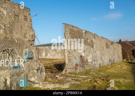 Les restes de Kirnie Law réservoir un révolutionnaire Hydro Electric Scheme (1920) utilisant l'énergie excédentaire pour pomper l'eau de la Tweed jusqu'au réservoir. Banque D'Images