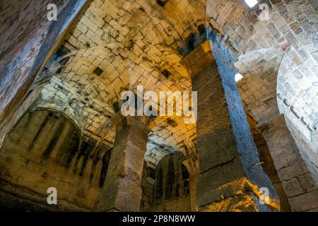 MARDIN- TURQUIE- 25 septembre 2018: Dara est une ville historique ancienne située sur le Mardin, une des plus importantes colonies de Mésopotamie. Banque D'Images