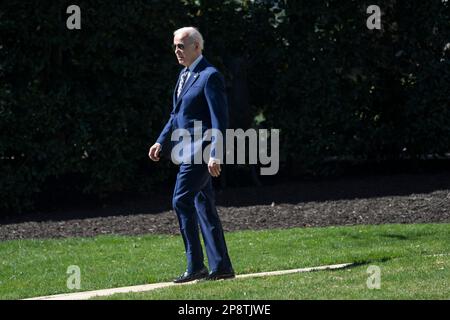 Washington, États-Unis. 09th mars 2023. Le président des États-Unis Joe Biden quitte la Maison Blanche à Washington, DC, 9 mars 2023, en direction de Philadelphie, L'AP publie son budget pour l'exercice 2024. Crédit photo: Chris Kleponis/Sipa USA crédit: SIPA USA/Alay Live News Banque D'Images