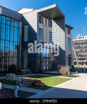 L'entrée sur Forbes Avenue du Centre universitaire Jared Cohon sur le campus de l'Université Carnegie Mellon à Pittsburgh, Pennsylvanie, États-Unis Banque D'Images