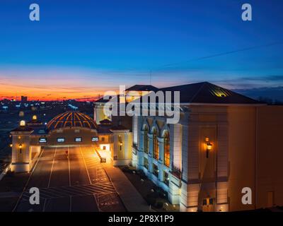 Illinois, FÉVRIER 24 2023 - vue de lever de soleil de l'angle élevé de la rapporteur pour avis au Casino Queen Banque D'Images