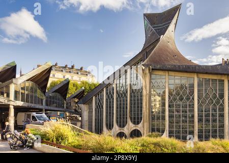 Rouen, France - 01 octobre 2022 : église moderne de Saint Jeanne d'Arc à Rouen. Conçu par Louis Arretche, il a été achevé en 1979 au centre de Th Banque D'Images