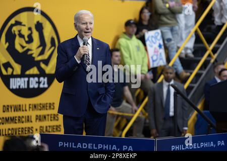 Philadelphie, États-Unis. 09th mars 2023. Le président Joe Biden annonce sa proposition de budget au Finishing Trades Institute de Philadelphie, en Pennsylvanie, jeudi, à 9 mars 2023. Photo de Laurence Kesterson/UPI crédit: UPI/Alay Live News Banque D'Images