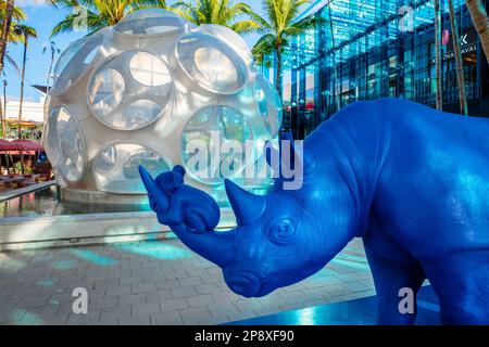 Le Palm court au quartier design de Miami Banque D'Images