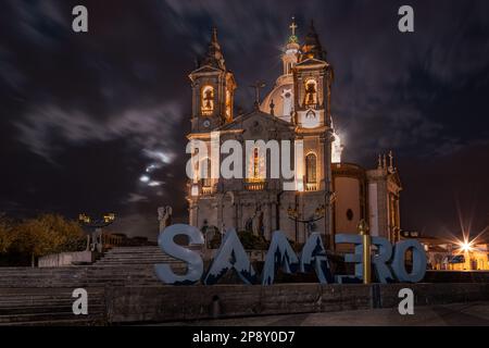 Beauté nocturne du sanctuaire de Sameiro à Braga Banque D'Images