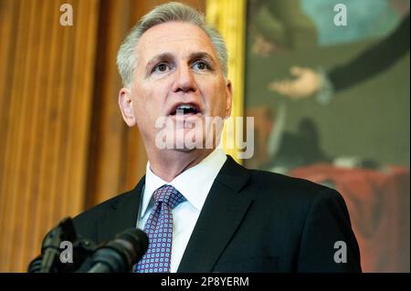 Washington, États-Unis. 09th mars 2023. Le président de la Chambre Kevin McCarthy (R-CA) s'exprimant lors d'une cérémonie d'inscription au projet de loi au Capitole des États-Unis. Crédit : SOPA Images Limited/Alamy Live News Banque D'Images