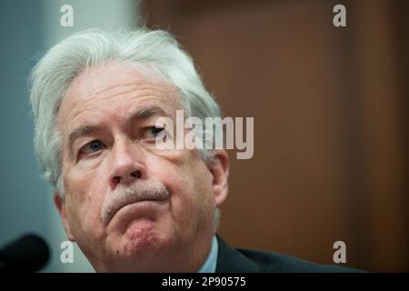 Washington, États-Unis. 09th mars 2023. Le directeur, William J. Burns, de la Central Intelligence Agency, comparaît devant un comité permanent du renseignement de la Chambre, lors d'une audience sur les menaces mondiales annuelles, dans le bâtiment de la Maison-Cannon à Washington, DC, Etats-Unis, jeudi, 9 mars, 2023. Photo de Rod Lamkey/CNP/ABACAPRESS.COM crédit: Abaca Press/Alay Live News Banque D'Images