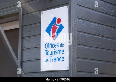 Bordeaux , Aquitaine France - 02 20 2023 : office de tourisme de france texte label marque signifie centre d'information en tourisme français cou Banque D'Images