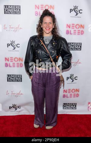 Los Angeles, CA 9 mars 2023, directrice Jennifer Delia participe à la première de « Neon Blean » à Los Angeles Music Hall, Los Angeles, CA 9 mars 2023 Banque D'Images
