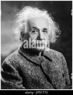 Albert Einstein (1879-1955), physicien théorique d'origine allemande, photographie de portrait d'Orren Jack Turner, vers 1947 Banque D'Images