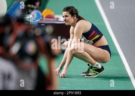 Istanbul, Turquie, 4 mars 2023. Florentina Costina Iusco, de Roumanie, réagit chez les femmes de saut long lors des championnats européens d'athlétisme 2023 - jour 2 à l'aréna Atakoy à Istanbul, en Turquie. 4 mars 2023. Crédit : Nikola Krstic/Alay Banque D'Images
