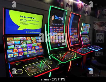 £100 machines à fruits jackpot, Blueprint FOBts, zone de jeu au M5 Stensham zone de service d'autoroute, garder le contrôle mais dans votre jeu, jouer pour gagner Banque D'Images