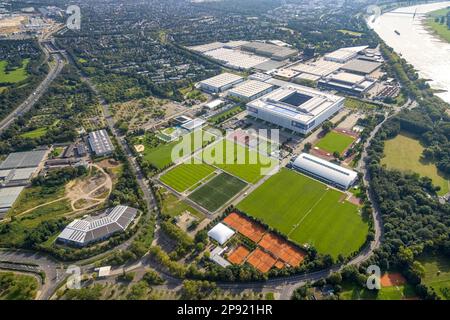 Vue aérienne, sur le Rhin le parc des expositions de Düsseldorf avec le Bundesliga stade MERKUR SPIEL-ARENA dans le quartier Stockum à Düsseldorf, Rhinel Banque D'Images