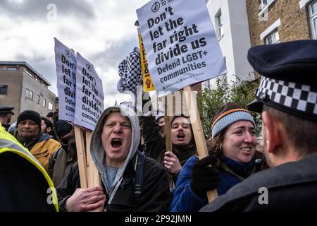 Londres/Royaume-Uni 10 FÉVRIER 2023. Une contre-manifestation a été organisée par un certain nombre de groupes de droite pro-Trans à East Dulwich contre Turning point, qui veulent voir un événement de narration de Drag Queens. Aubrey Fagon/Alamy Live News Banque D'Images