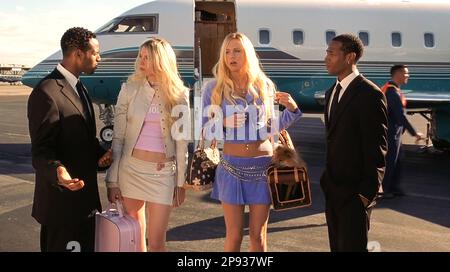 WHITE CHICKS Shawn Wayans is undercover FBI agent Kevin Copeland who goes  undercover as Brittany in the Columbia TriStar film White Chicks. Photo by:  Joe Lederer WHITE CHICKS SHAWN WAYANS Date: 2004