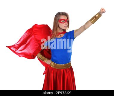 Femme confiante portant un costume de super-héros sur fond blanc Banque D'Images