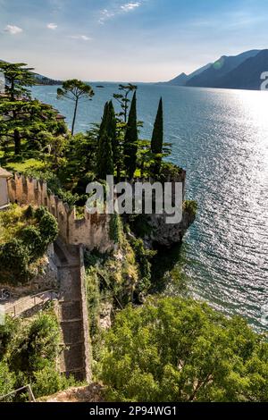 Vue depuis le château Scaliger sur le lac de Garde, Malcesine, Lac de Garde, Italie, Europe Banque D'Images