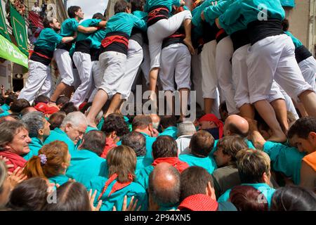 Castellers de Vilafranca.'Castellers construit des tours humaines, une tradition catalane. Vilafranca del Penedès. Province de Barcelone, Espagne Banque D'Images