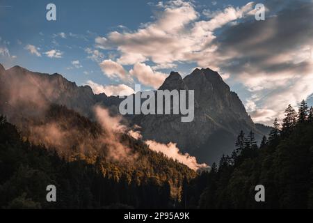 Waxenstein, Garmisch-Partenkirchen, Bavière, Allemagne, Europe Banque D'Images