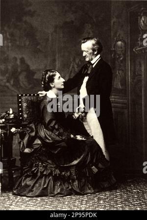 1872 , ALLEMAGNE : le compositeur de musique allemand RICHARD WAGNER ( 1813- 1883 ) avec l'épouse COSIMA WAGNER LISZT ( fille du compositeur de musique Franz Liszt et de la comtesse Marie de Flavigny d'Agout , 1837 - 1930 ), mariée avec le chef d'orchestre de musique Hans Von Bulow , ami proche de Wagner . Photo de Fritz Luckhardt . - MUSIQUE - CLASSIQUE - MUSICA CLASSICA - LIRICA - OPÉRA - BAVIÈRE - BAVIERA - compositore - musicista - portrait - ritratto - profilo - profil - amoureux - amanti - COMPOSIORE - OPERA LIRICA - MUSICISTA - col - coletto - CRAVATTA - TIE - - ARCHIVIO GBB Banque D'Images