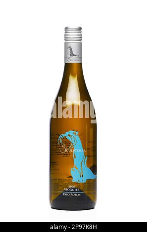IRVINE, CALIFORNIE - 10 MARS 2023 : une bouteille de Viognier Sculpterra de Paso Robles. Banque D'Images