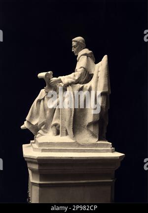 1940 c, ESPAGNE : le projet de monument au dramaturge et poète baroque espagnol TIRSO DE MOLINA ( 1579 - 1648 ) né Fray Gabriel Tellez , auteur de la pièce ' El Burlador de Sevilla y el Convidado de Piedra ', La pièce dans laquelle Don Juan pour la première fois ( DON GIOVANNI e il Convitato di pietra ) . Sculpture de FEDERICO COULLANT VALERA Mendiguita ( Madrid 1912 - la Granja de San Ildefonso 1989 ) pour Plaza Tirso de Molina à Madrid. Mais en 1943 un monument différent a été réalisé par un autre sculpteur espagnol Rafael Vela Del Castillo . Photo de Ruiz Vernacci , Madrid - PORTRAIT - RITRATTO - ARTE Banque D'Images