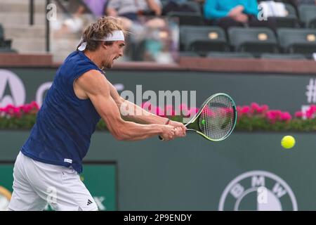 Indian Wells, États-Unis. 10th mars 2023. Tennis: ATP Tour - Indian Wells, singles, Men, 2nd Round, Cachin (Argentine) - Zverev (Allemagne). Alexander Zverev joue une balle. Credit: Maximilian Haupt/dpa/Alay Live News Banque D'Images