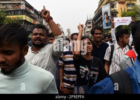 Kolkata, Inde. 10th mars 2023. La Fédération étudiante de l'Inde (SFI) a protesté sur diverses demandes liées à l'éducation. (Photo de Sayantan Chakraborty/Pacific Press) crédit: Pacific Press Media production Corp./Alay Live News Banque D'Images