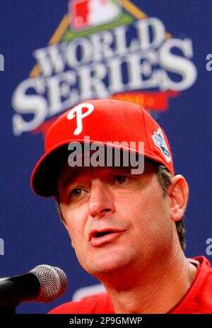 Clark] Phillies 2008 World Series champion Jamie Moyer from Souderton PA  threw out the first pitch. Gotta love the fit #RedOctober : r/phillies