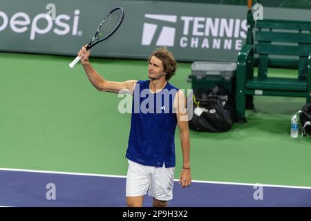 Indian Wells, États-Unis. 10th mars 2023. Tennis: ATP Tour - Indian Wells, hommes célibataires, 2nd ronde, Cachin (Argentine) - Zverev (Allemagne). Alexander Zverev célèbre sa victoire. Credit: Maximilian Haupt/dpa/Alay Live News Banque D'Images