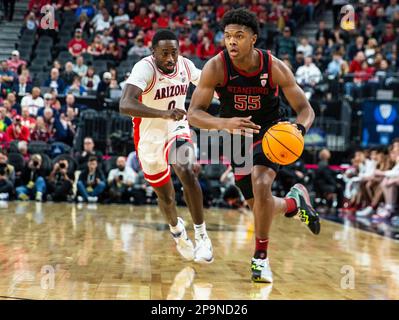 09 mars 2023 Las Vegas, Nevada, États-Unis Harrison Ingram (55), un avant-goût de Stanford, se rend au basket-ball pendant les quarts de finale du tournoi de basketball masculin Pac 12 de NCAA entre Arizona Wildcats et les Stanford Cardinals. L'Arizona a battu Stanford 95-84 à T Mobile Arena Las Vegas, Nevada. Thurman James/CSM Banque D'Images