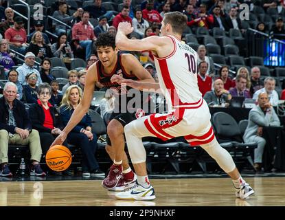 09 mars 2023 Las Vegas, Nevada, États-Unis Stanford avance Brandon Angel (23) à la canopée pendant les quarts de finale du tournoi de basket-ball NCAA Pac 12 pour hommes entre Arizona Wildcats et les Stanford Cardinals. L'Arizona a battu Stanford 95-84 à T Mobile Arena Las Vegas, Nevada. Thurman James/CSM Banque D'Images