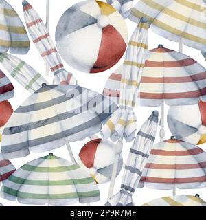 Parasols de plage à rayures aquarelle dessinés à la main, ouverts et pliés, motif de balle de jeu sans couture. Isolé sur fond blanc. Décoration murale, mariage Banque D'Images