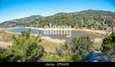 Lac Baldimaz Golu près de la ville de Dalaman dans la province de Mugla en Turquie. Banque D'Images