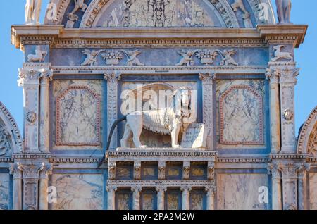 Campo di Santi Giovanni e Paolo, Scuola Grande di San Marco, Venice, Veneto, Italie Banque D'Images