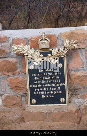 Plaque commémorative, cimetière militaire allemand de 1904, Waterberg, région d'Otjozondjupa, République de Namibie Banque D'Images