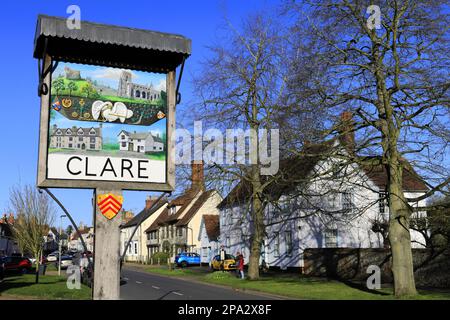 Panneau de village Clare, Nethergate Street, comté de Suffolk, Angleterre, Royaume-Uni Banque D'Images