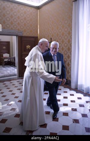 vatican, Vatican, le 3 décembre 2018. Le pape François rencontre le président de l'État de Palestine et l'Autorité nationale palestinienne Mahmoud Abbas Banque D'Images