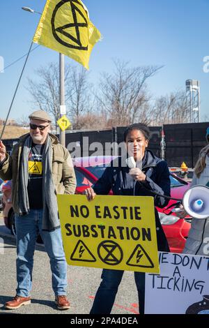 10 mars 2023. East Boston, ma. Lydia Edwards, sénateur de l'État du Massachusetts. Activistes climatiques de la communauté locale, résidents, extinction Rebellio Banque D'Images