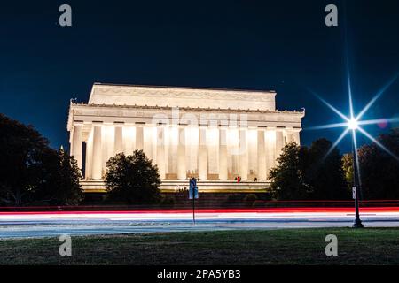 Lincoln Memorial et peinture aux feux de circulation. 5 février, 2023 Banque D'Images