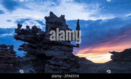 Coucher de soleil, Fantasy Canyon, près de Vernal, Utah. Banque D'Images