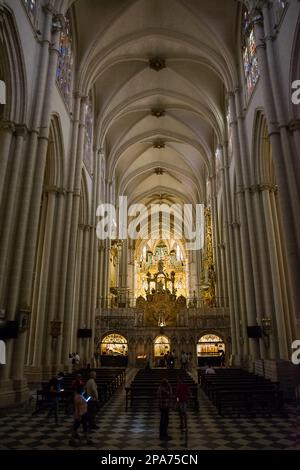 Tolède, Espagne - 22 juin 2022 : chapelle latérale dans la cathédrale de Tolède, Espagne Banque D'Images