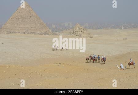 EGYPTE, le Caire Gizeh, Cheops pyramide de Gizeh / AEGYPTEN, Kairo Gizeh , Cheops Pyramide von Gizeh Banque D'Images