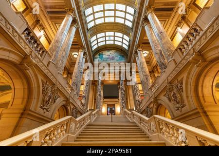 Escalier du capitole de l'État du Minnesota jusqu'à la salle du Sénat Banque D'Images