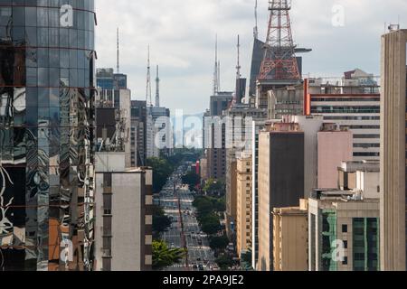 Banco do Brasil, Avenida Paulista (Paulista Avenue), Sao Paulo, Brazil  Stock Photo - Alamy