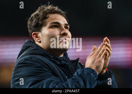 Antoine Dupont de France applaudit les fans à la fin du jeu lors du match 2023 Guinness 6 Nations Angleterre contre France au stade de Twickenham, Twickenham, Royaume-Uni, 11th mars 2023 (photo de Craig Thomas/News Images) dans, le 3/11/2023. (Photo de Craig Thomas/News Images/Sipa USA) crédit: SIPA USA/Alay Live News Banque D'Images