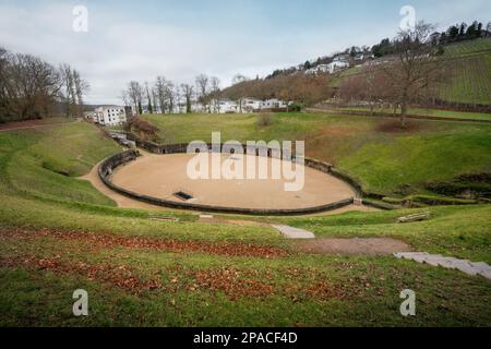 Vue aérienne du Trèves Amphitheatre Arena - ruines romaines anciennes - Trèves, Allemagne Banque D'Images